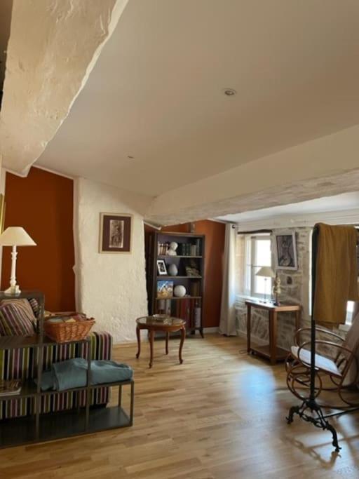 La Maison De Lea, Chambres D'Hotes De 14 Couchages Tournus Exteriör bild